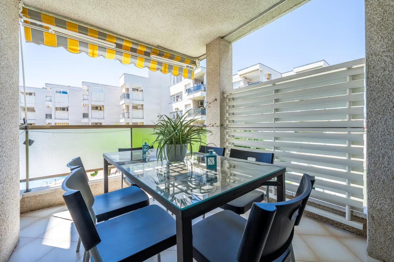 Bumbai Apartment Creixell